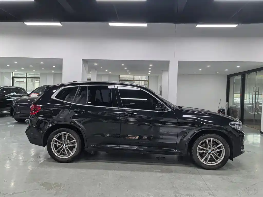 BMW X3 2021