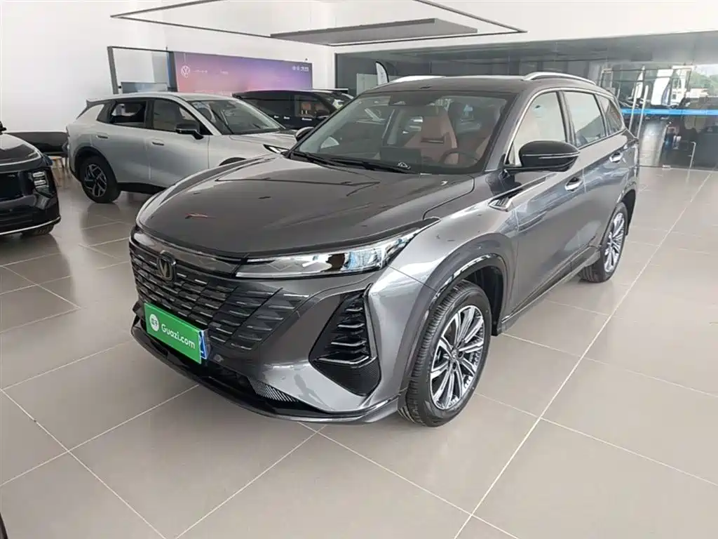 Changan CS75 PLUS 2025 — фото 2