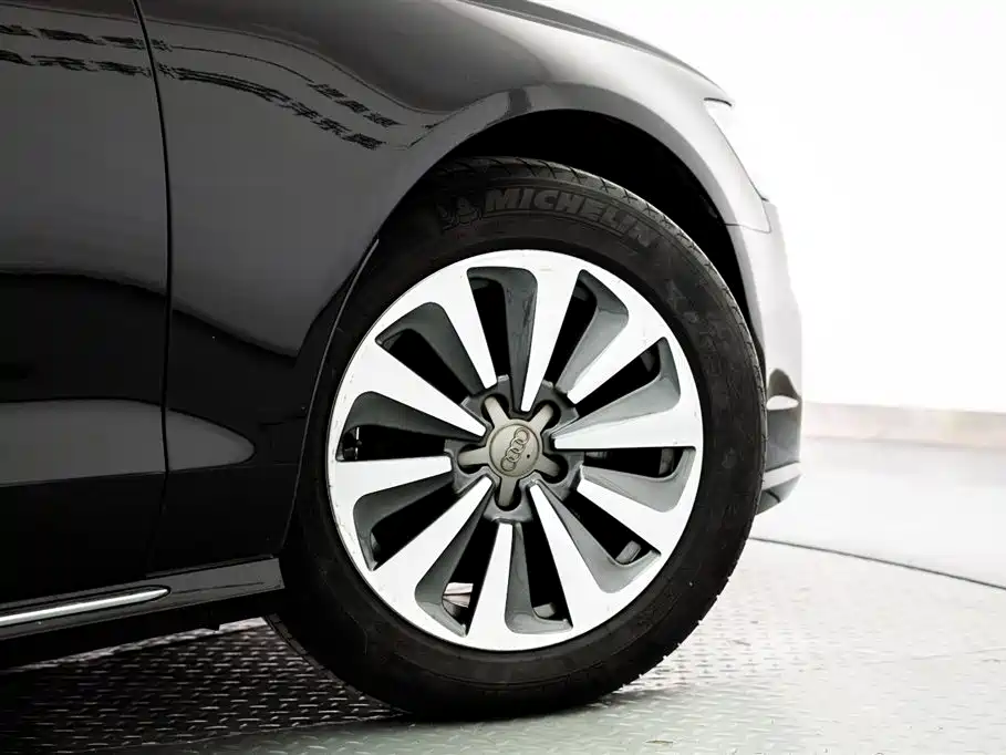 Audi A6L 2017 — фото 17