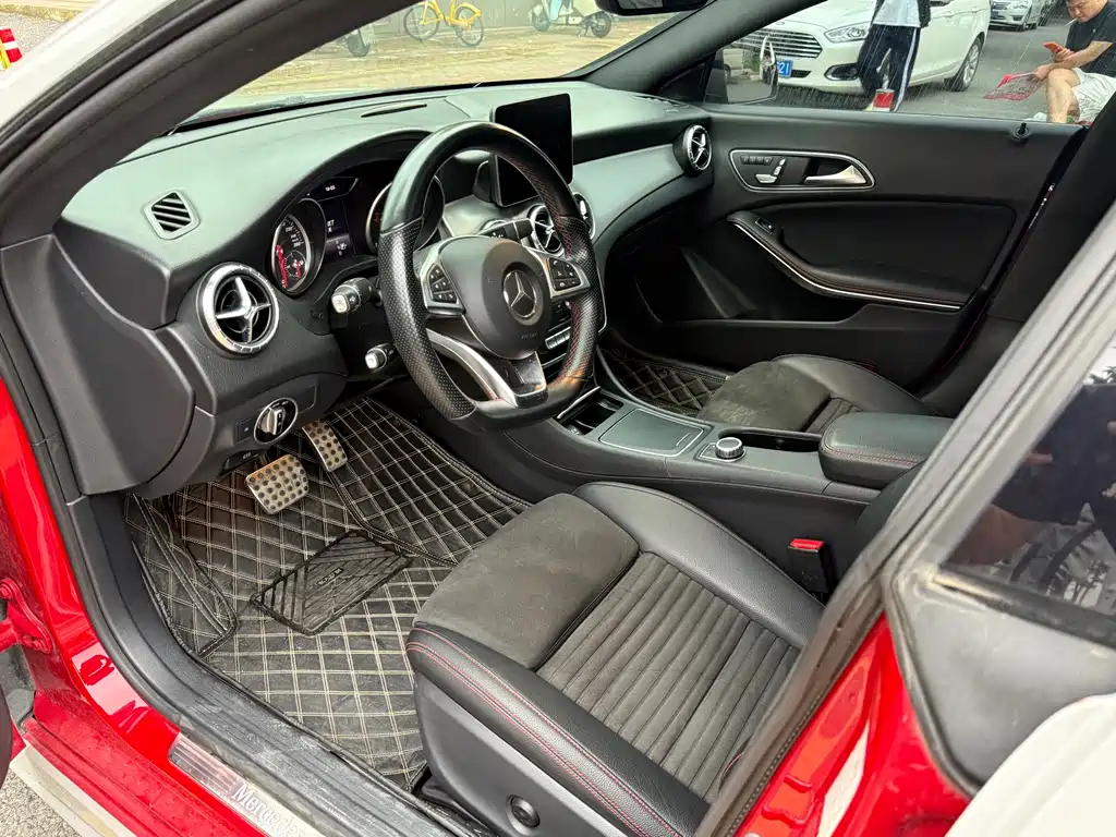 Mercedes-Benz CLA 2018 — фото 6