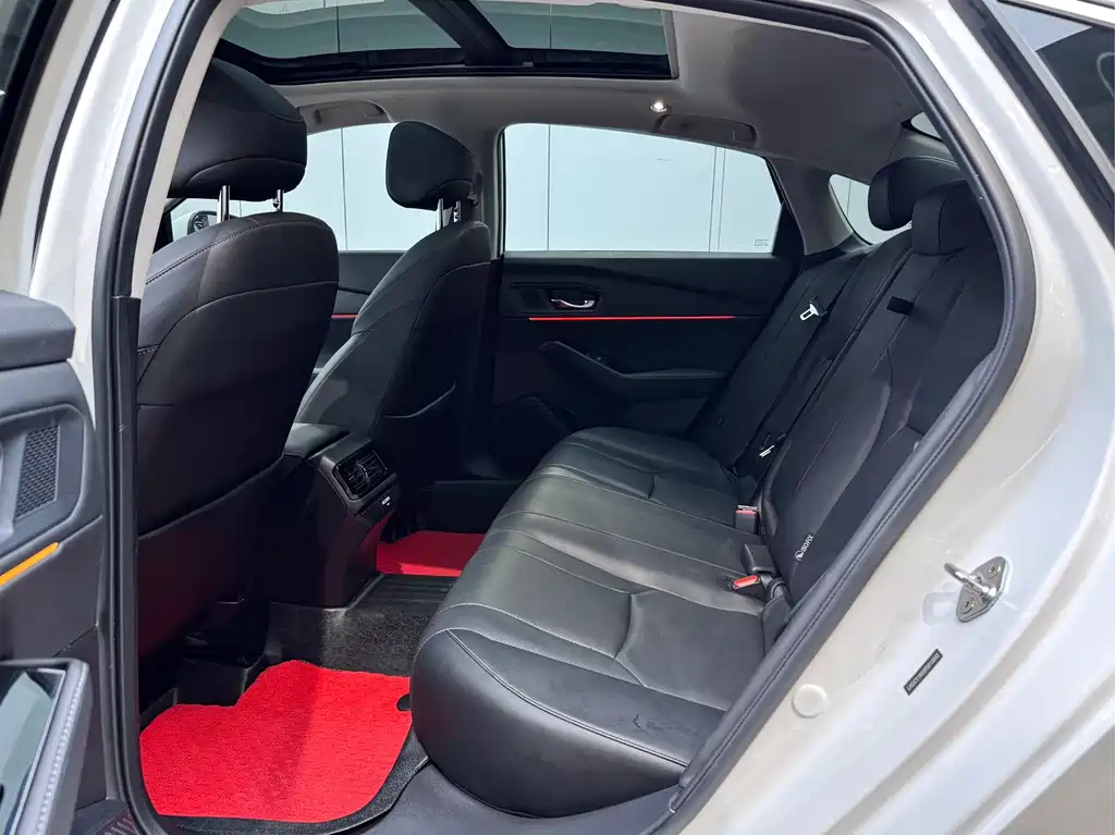 Honda Accord 2023 — фото 19
