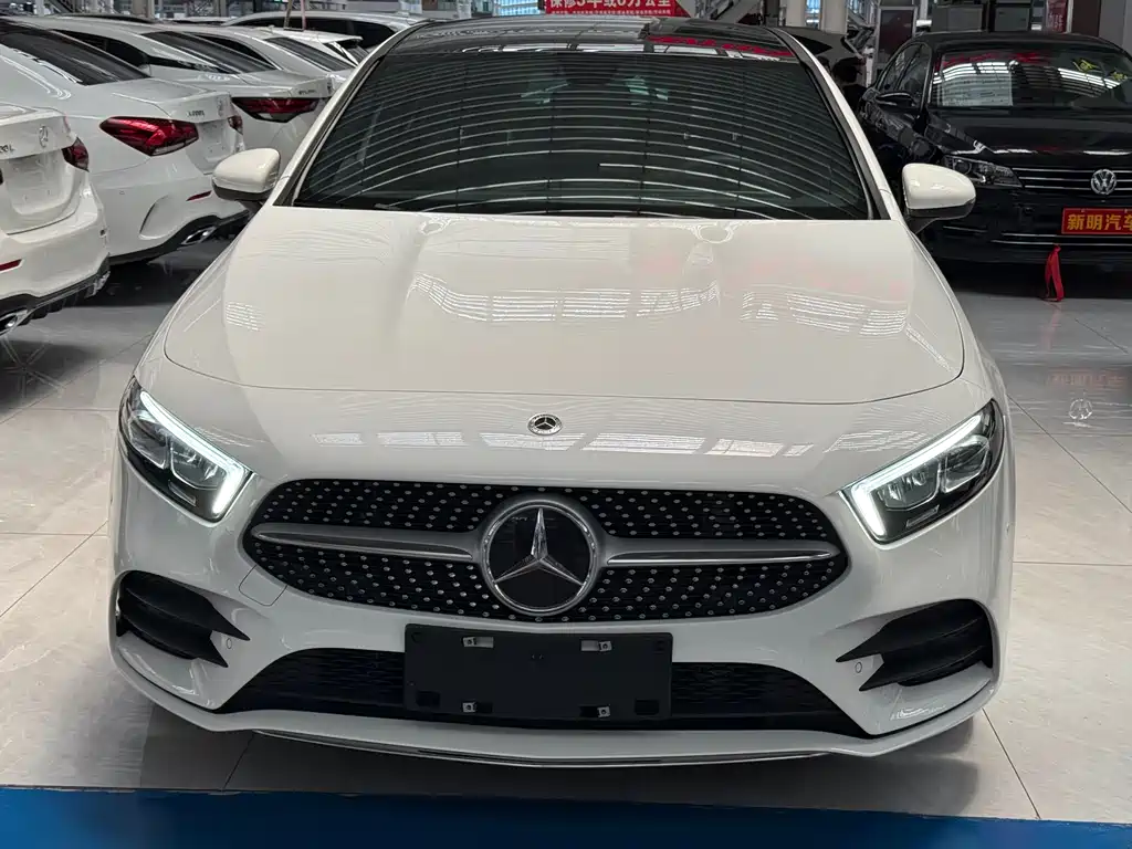 Mercedes-Benz A-Class 2021 — фото 2