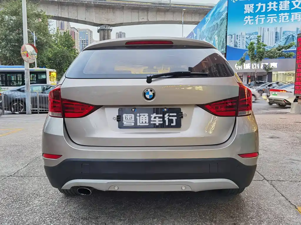 BMW X1 2014 — фото 5