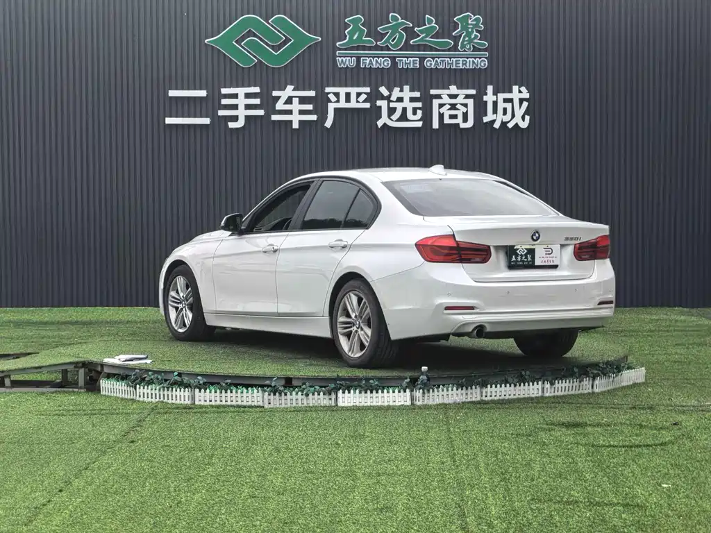BMW 3 Series 2016 — фото 19