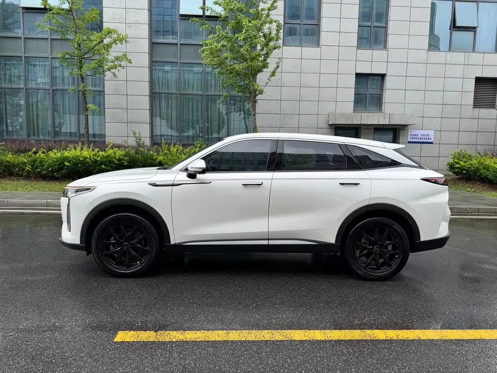 Exeed Yaoguang 2023