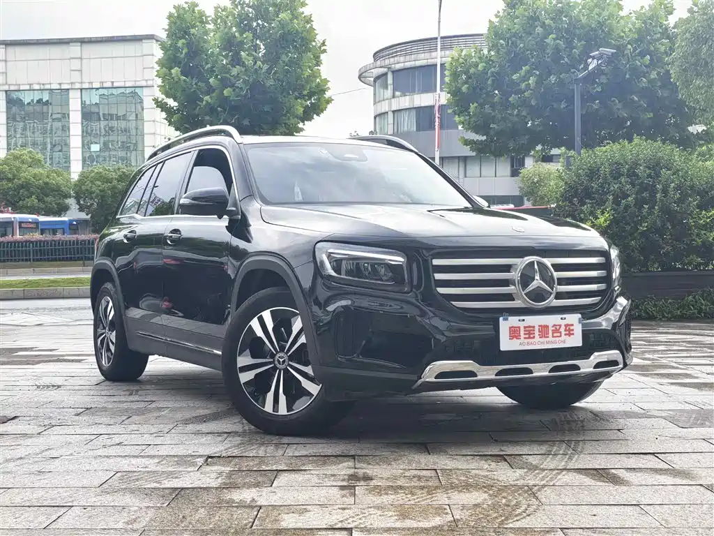Mercedes-Benz GLB 2024 — фото 3