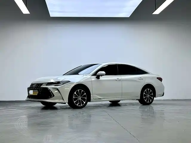Toyota Avalon 2023 — фото 2