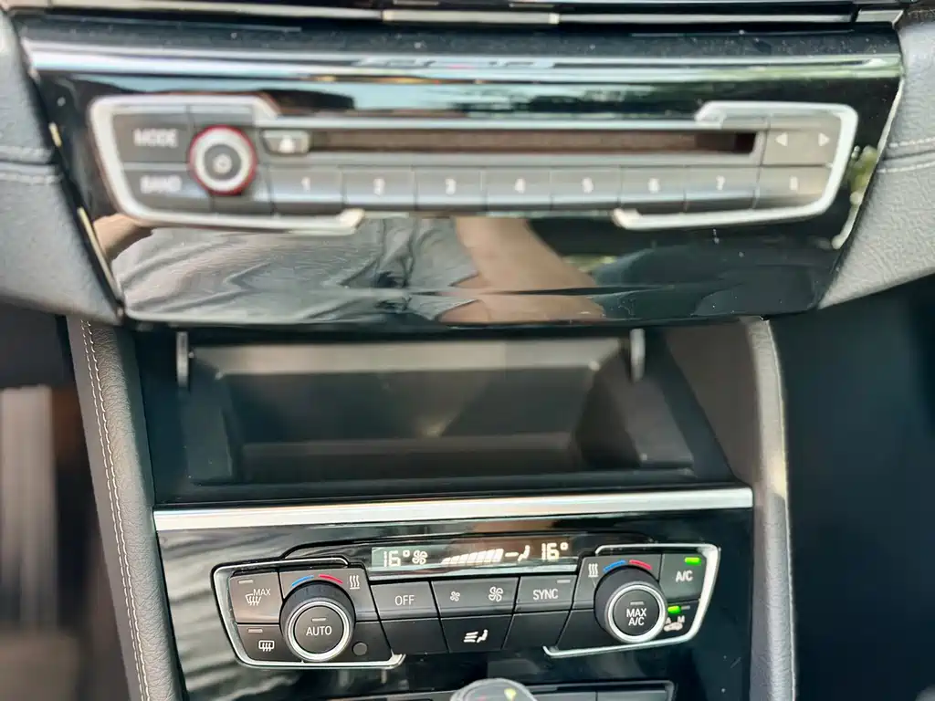 BMW 2 Series Station Wagon 2015 — фото 20