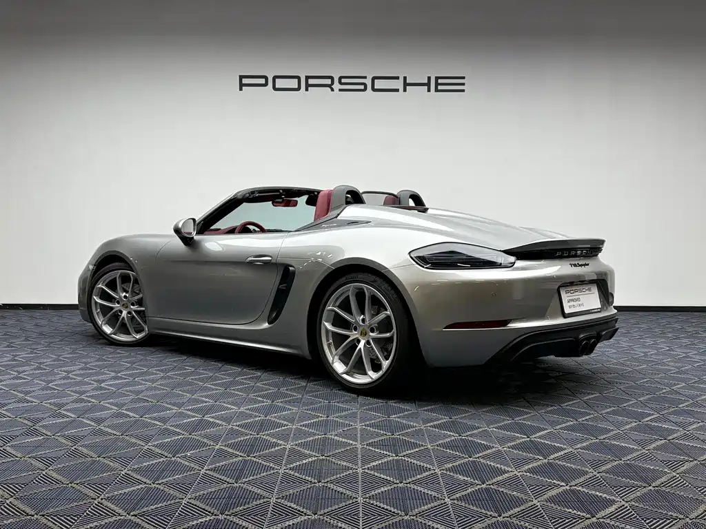 Porsche 718 2023 — фото 9