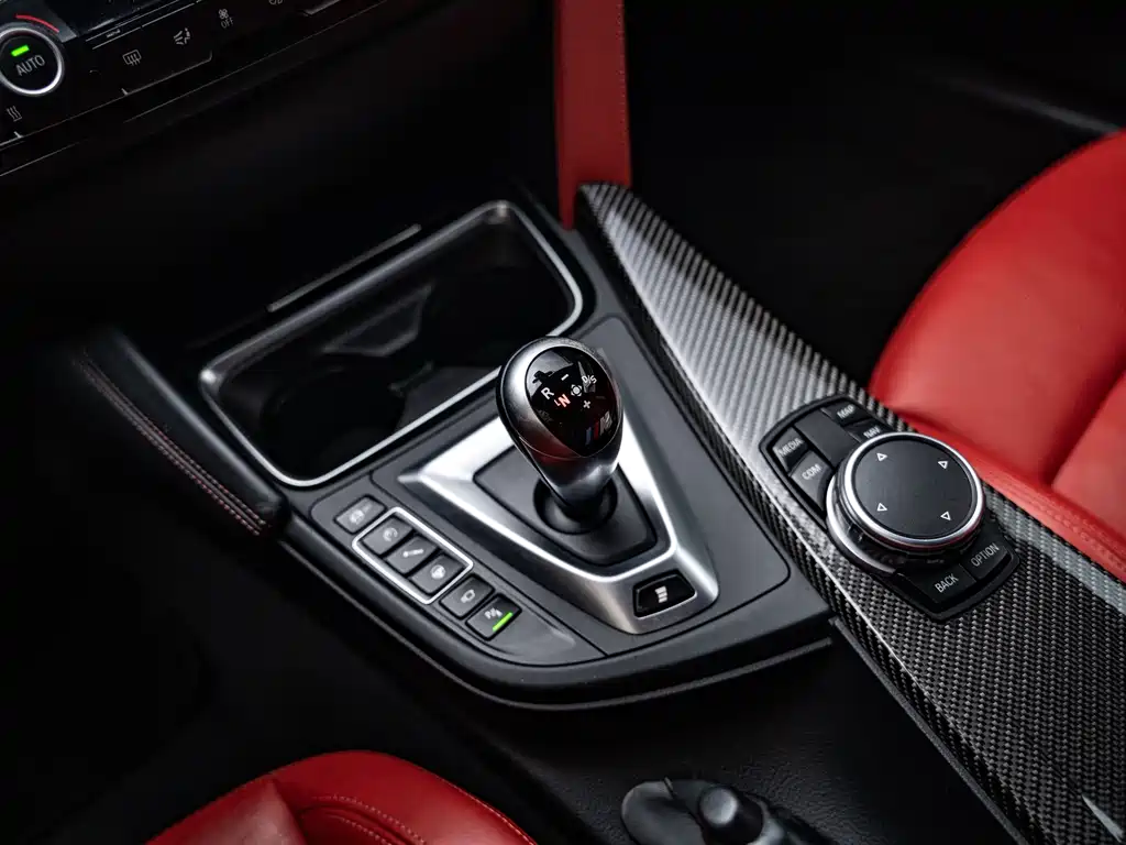 BMW M4 2017 — фото 12