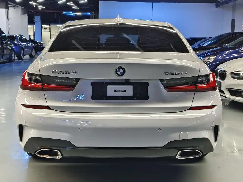 BMW 3 Series 2021 — фото 15