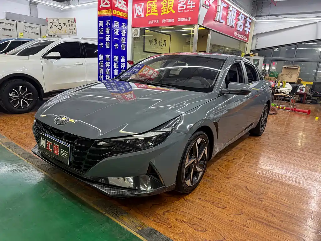 Hyundai Elantra 2021