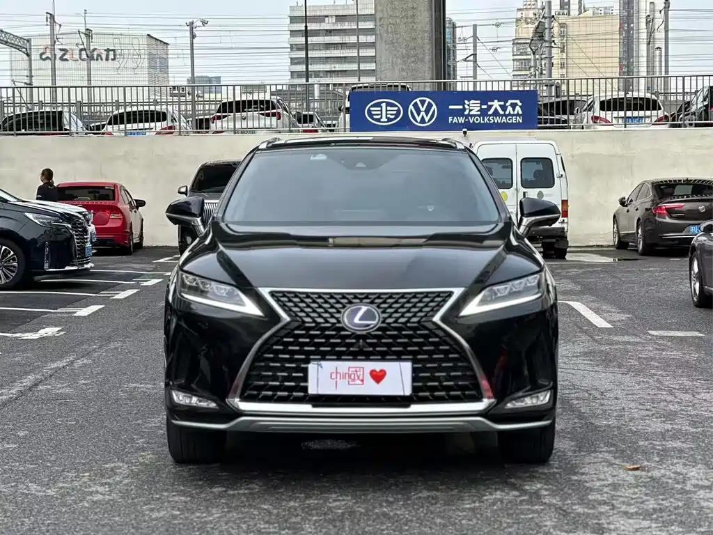 Lexus RX 2021