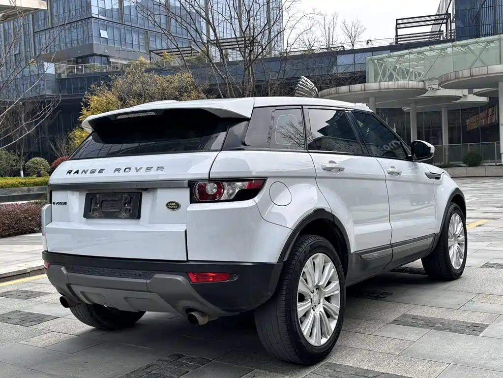 Land Rover Evoque 2015 — фото 4