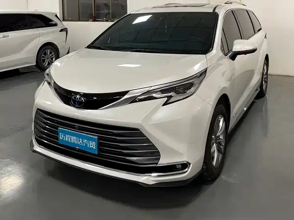 Toyota Sienna 2023