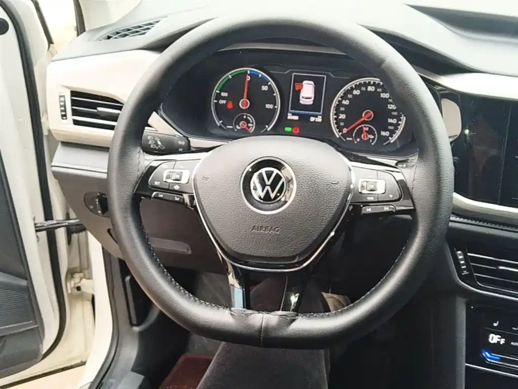 Volkswagen Tharu New Energy 2021 — фото 11