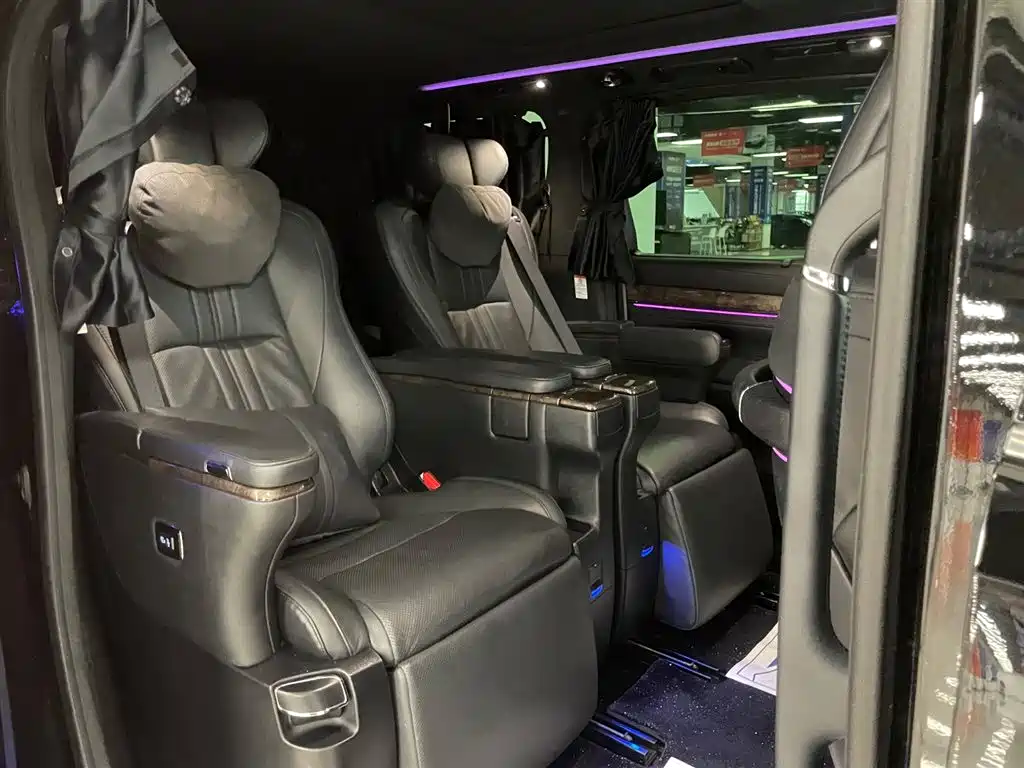 Toyota Alphard 2021 — фото 19