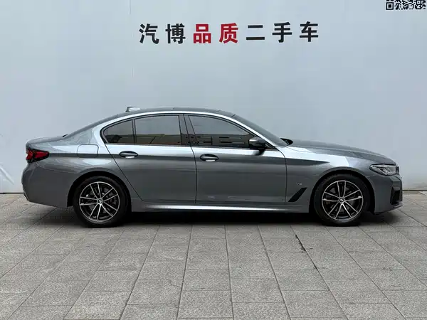 BMW 5 Series 2022