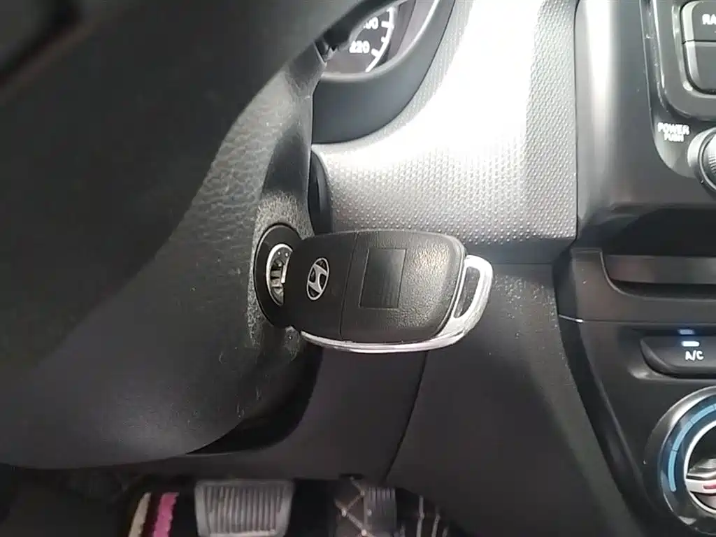 Hyundai Verna 2019 — фото 9