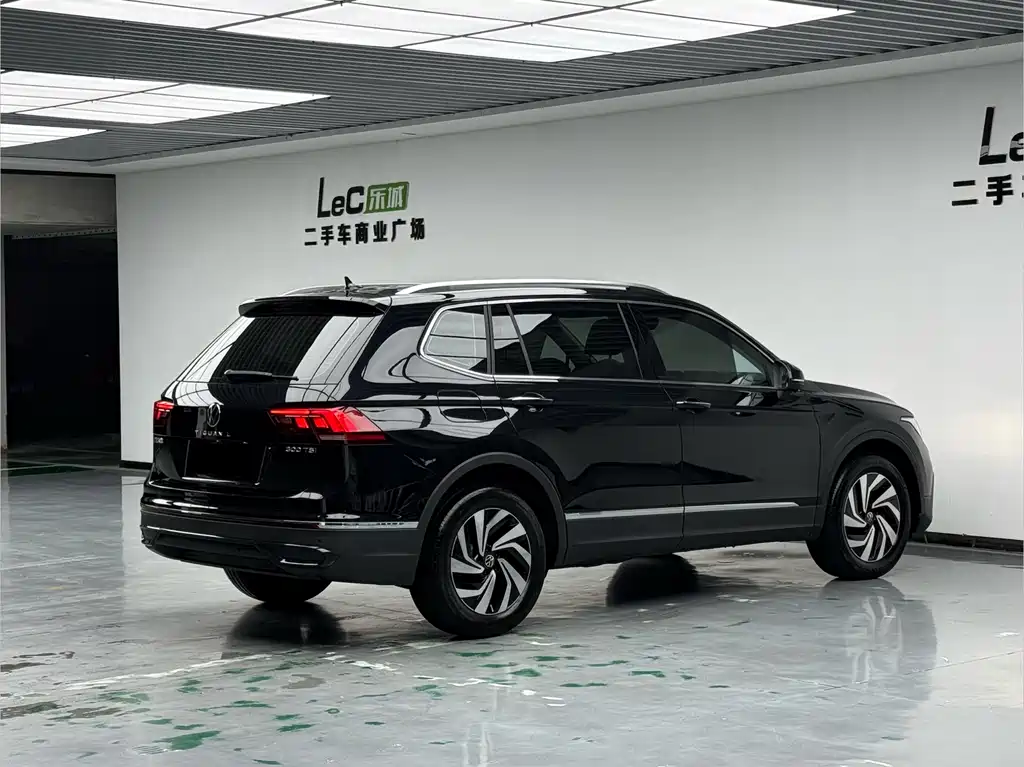 Volkswagen Tiguan L 2024