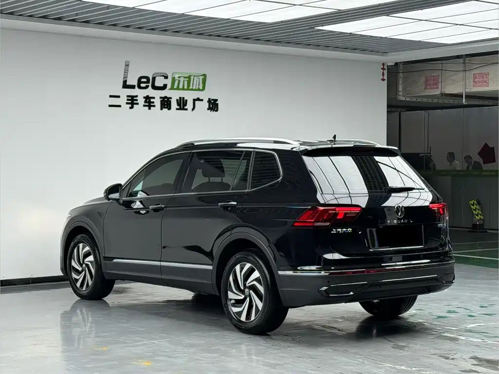 Volkswagen Tiguan L 2024