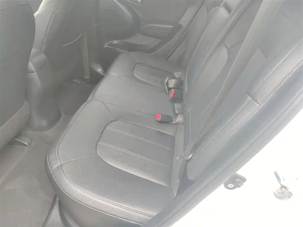 Hyundai ix35 2015 — фото 17