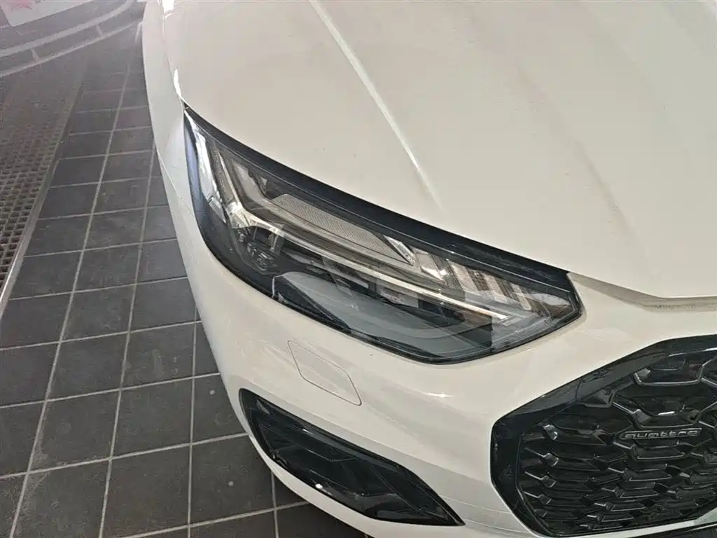 Audi Q5L Sportback 2022 — фото 13