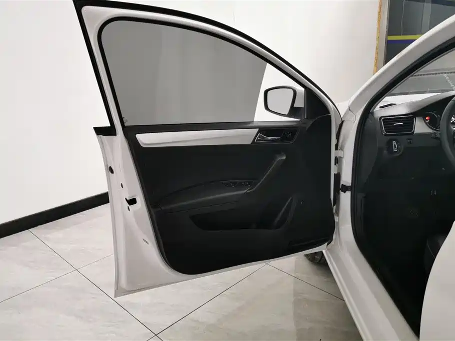 Skoda Rapid 2021