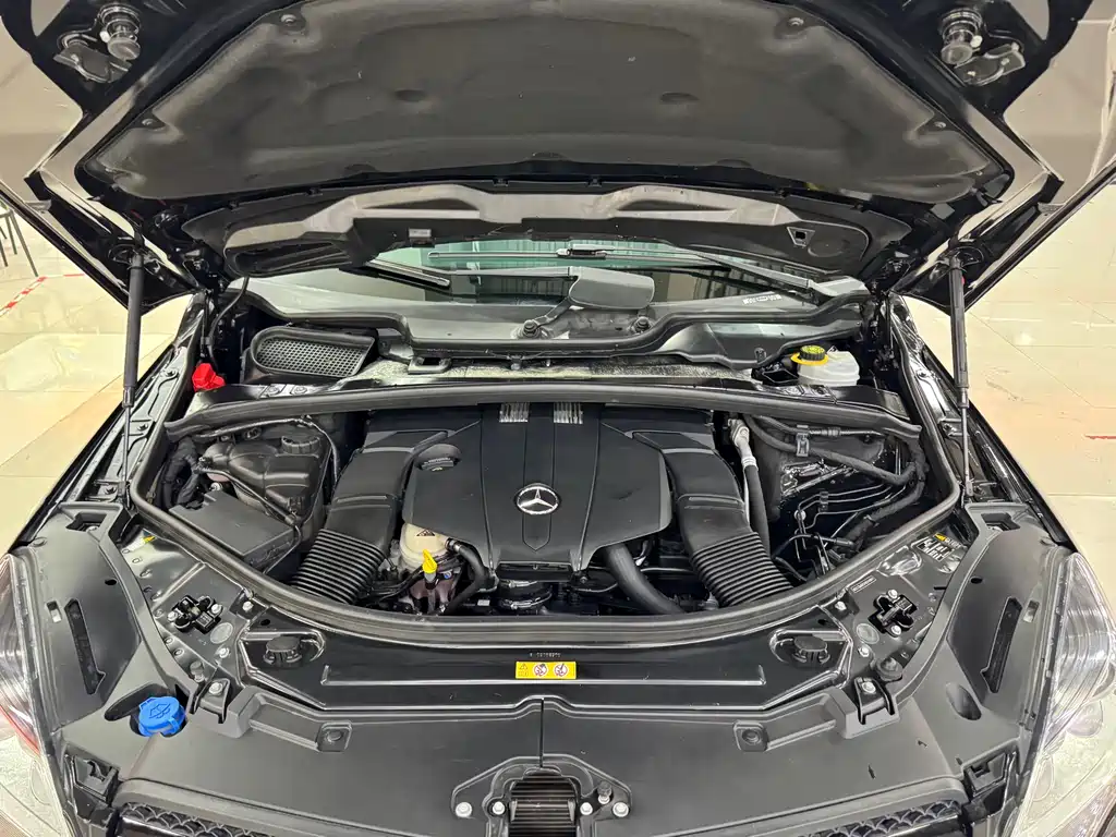 Mercedes-Benz R-Class 2017 — фото 23