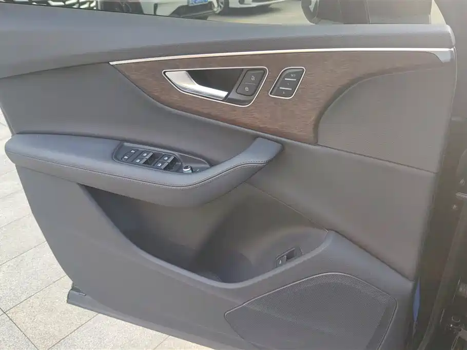 Audi Q7 2023