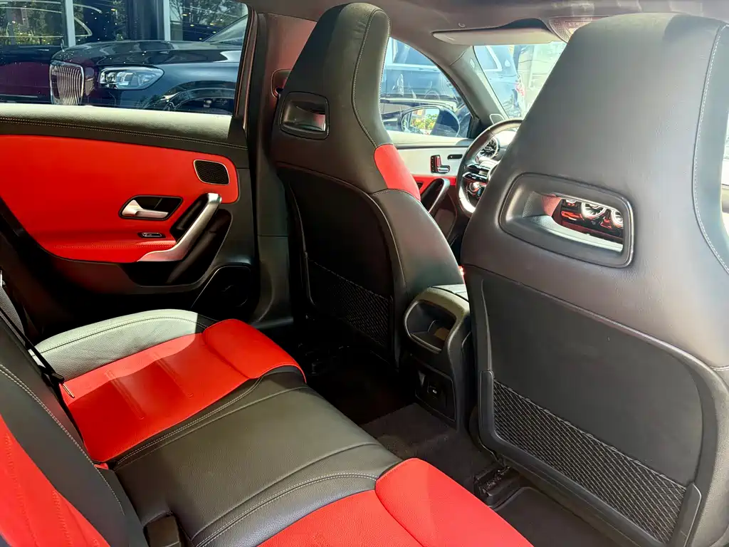 Mercedes-Benz A-Class AMG 2024 — фото 16