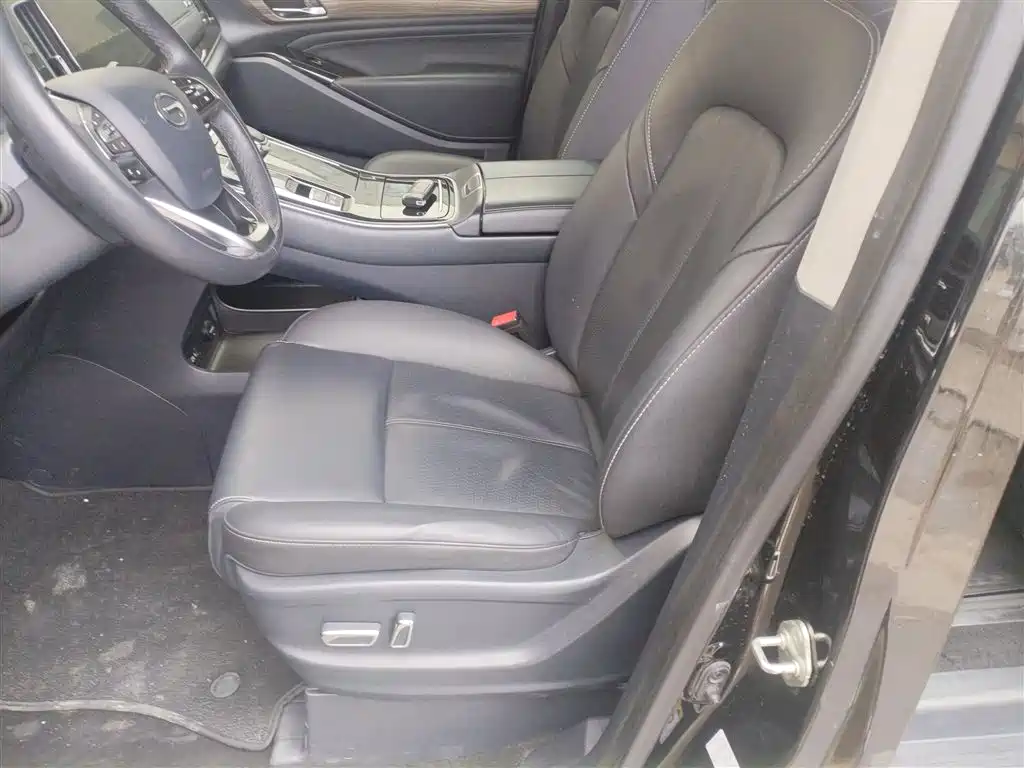 GAC Motor Trumpchi M8 2022 — фото 15
