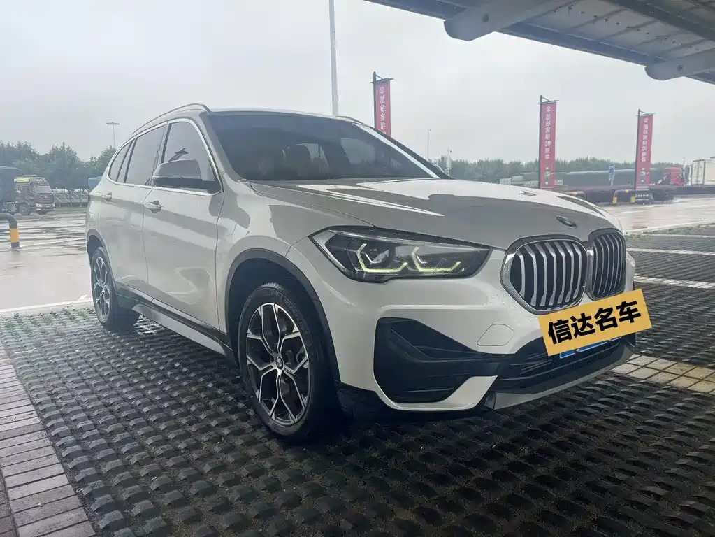 BMW X1 2021 — фото 3