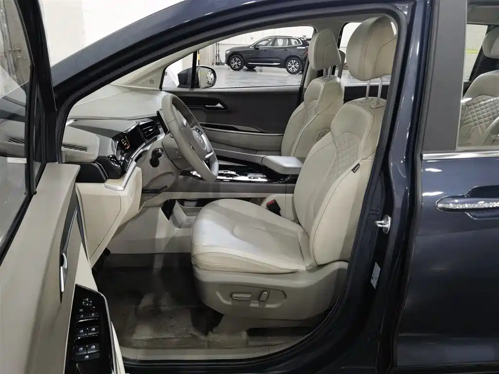 Hyundai Custo 2021 — фото 10