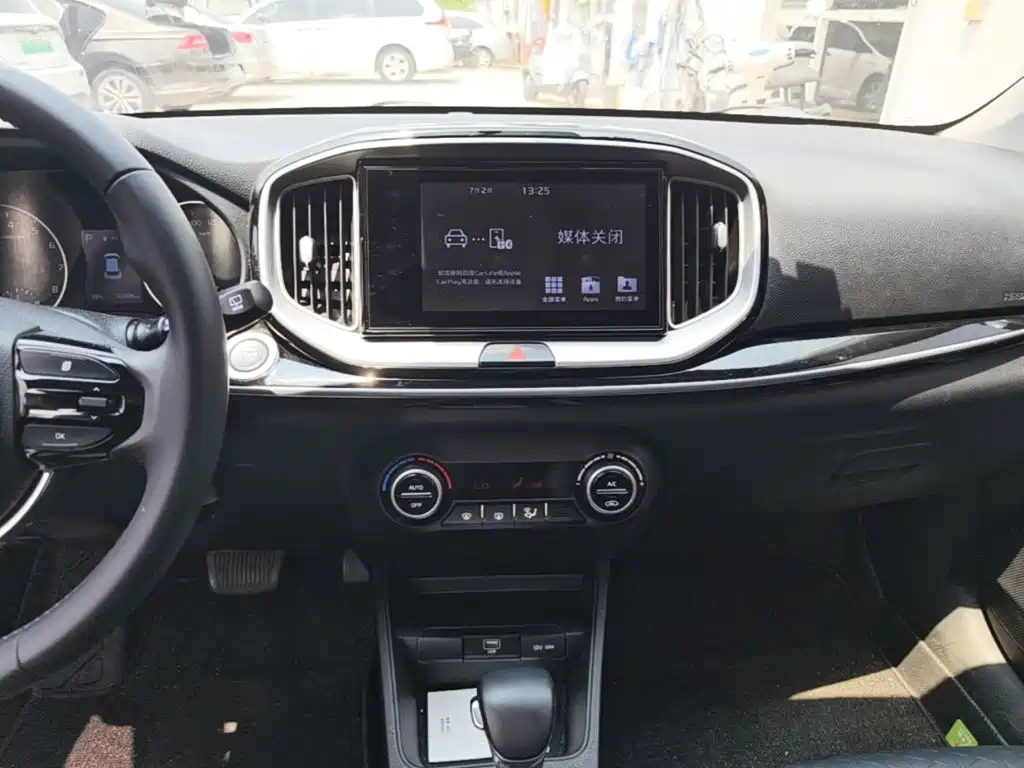 Kia KX1 2019 — фото 13