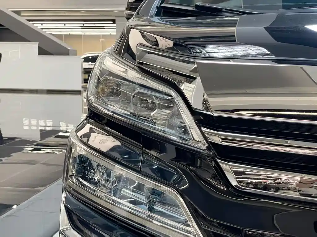 Toyota Vellfire 2020