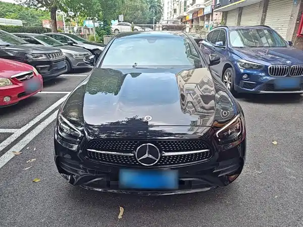 Mercedes-Benz E-Class 2022