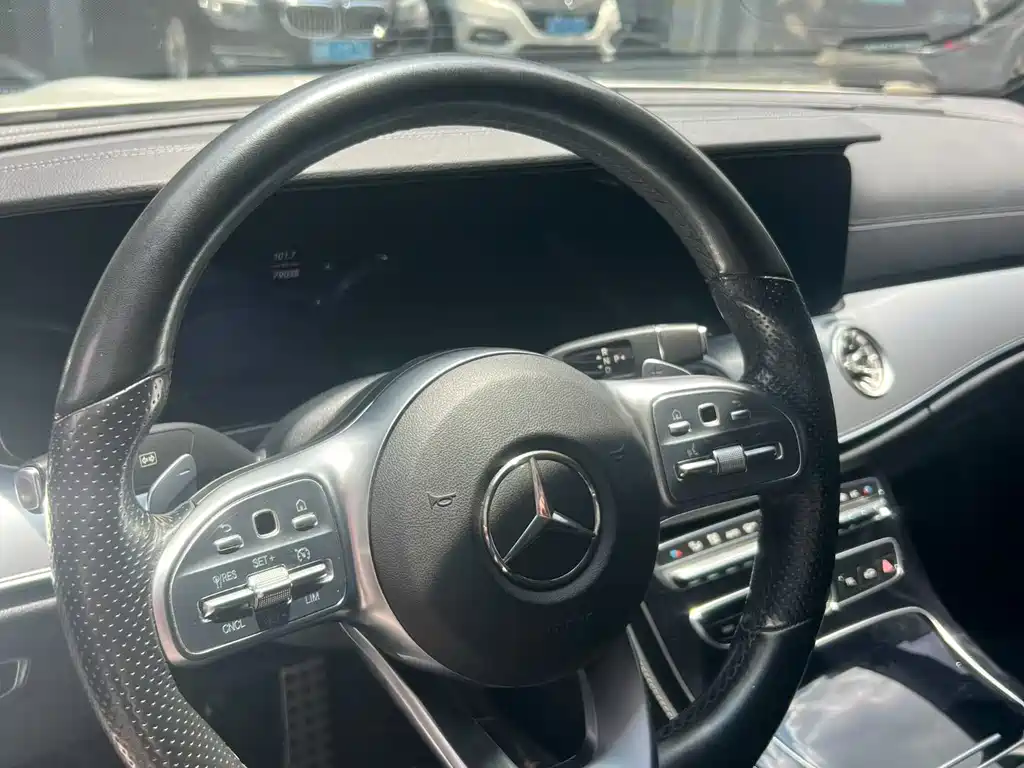 Mercedes-Benz E-Class 2020 — фото 8
