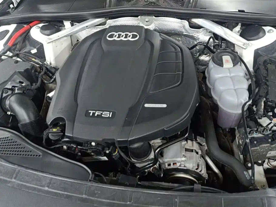 Audi A4L 2019 — фото 10