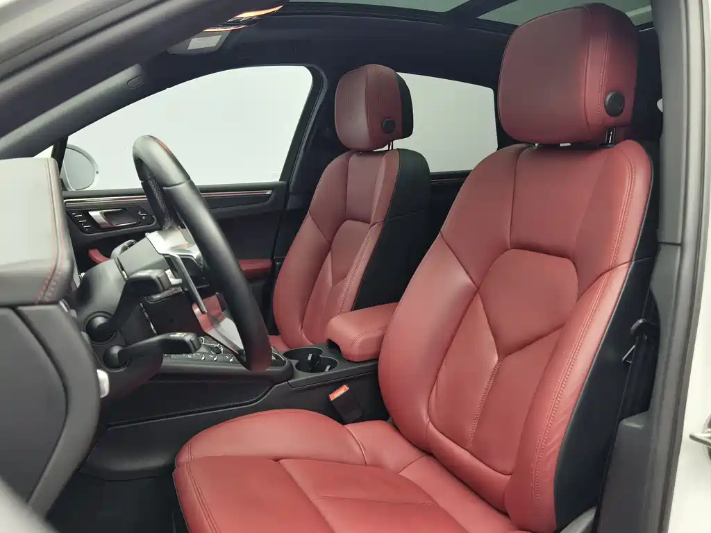 Porsche Macan 2021 — фото 10