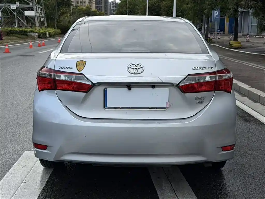 Toyota Corolla 2018 — фото 23