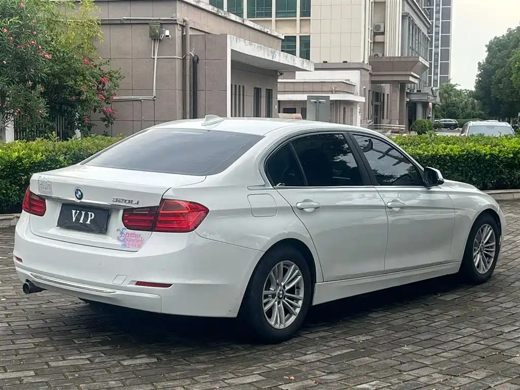BMW 3 Series 2015