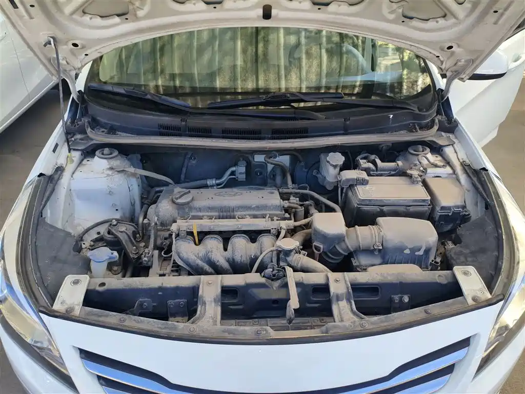 Hyundai Verna 2016 — фото 20