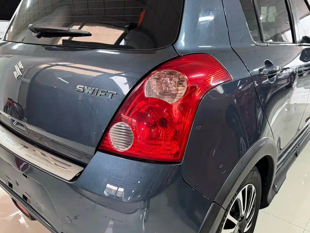 Suzuki Swift 2016 — фото 24
