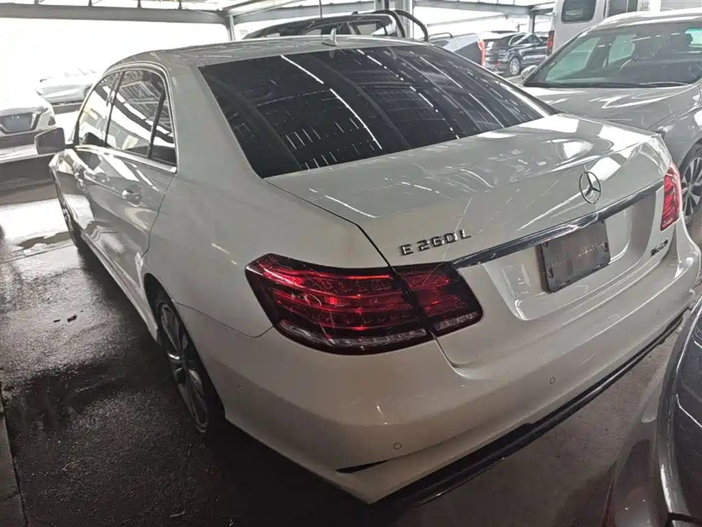 Mercedes-Benz E-Class 2015 — фото 5