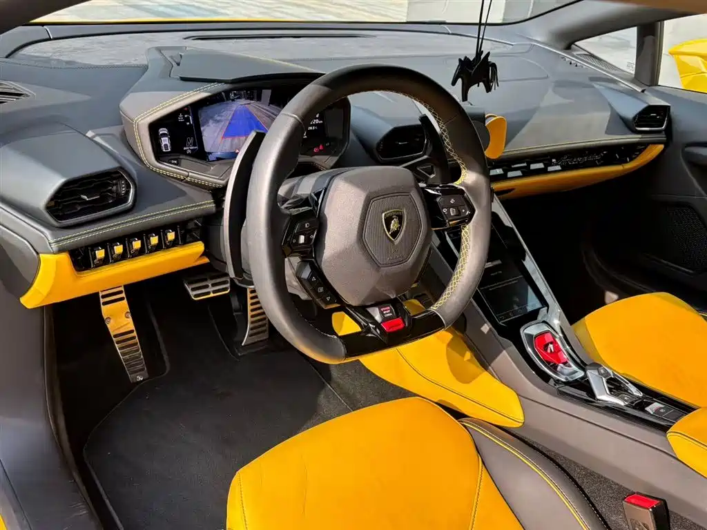 Lamborghini Huracán 2023
