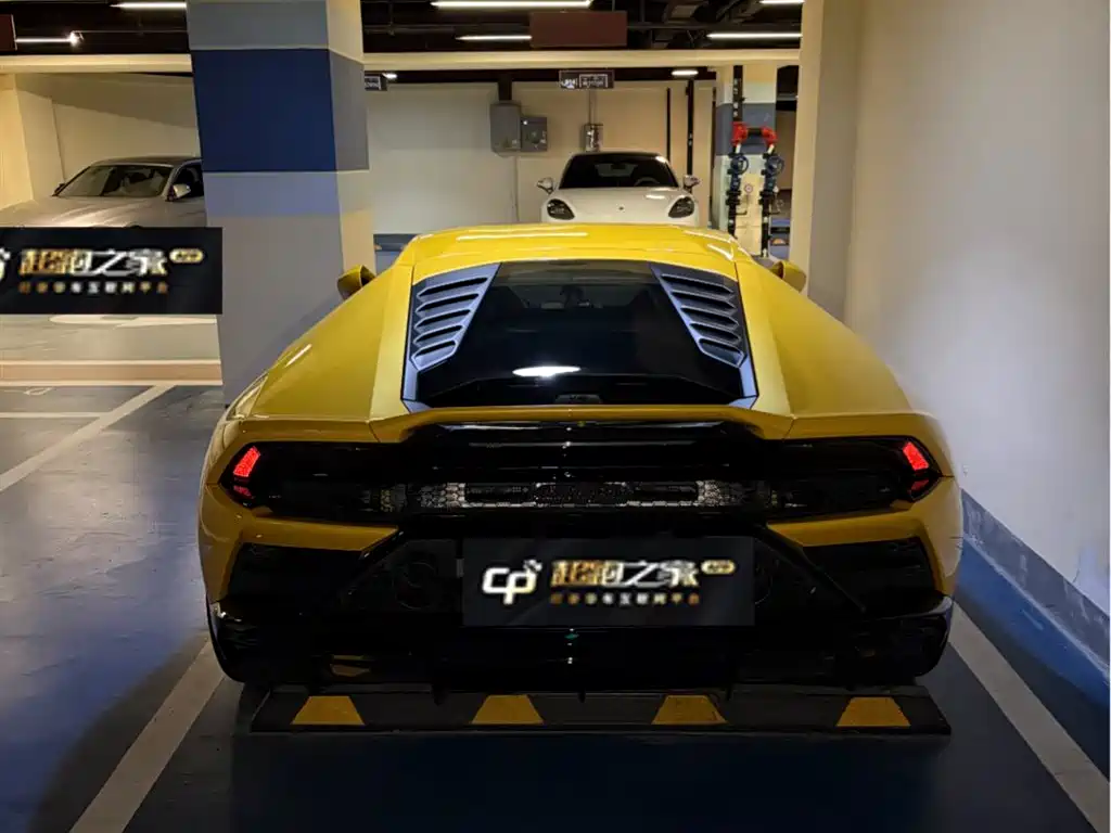 Lamborghini Huracán 2023