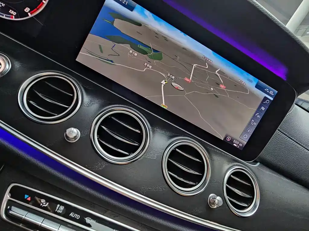Mercedes-Benz E-Class 2018 — фото 4