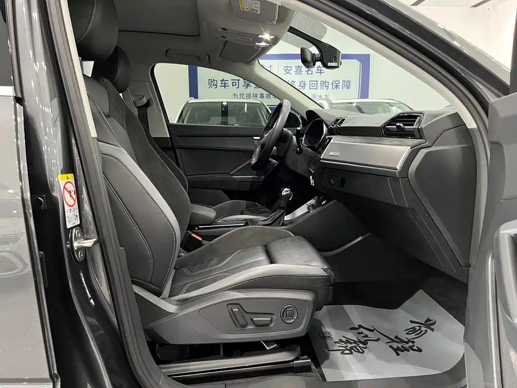 Audi Q3 Sportback 2023 — фото 34