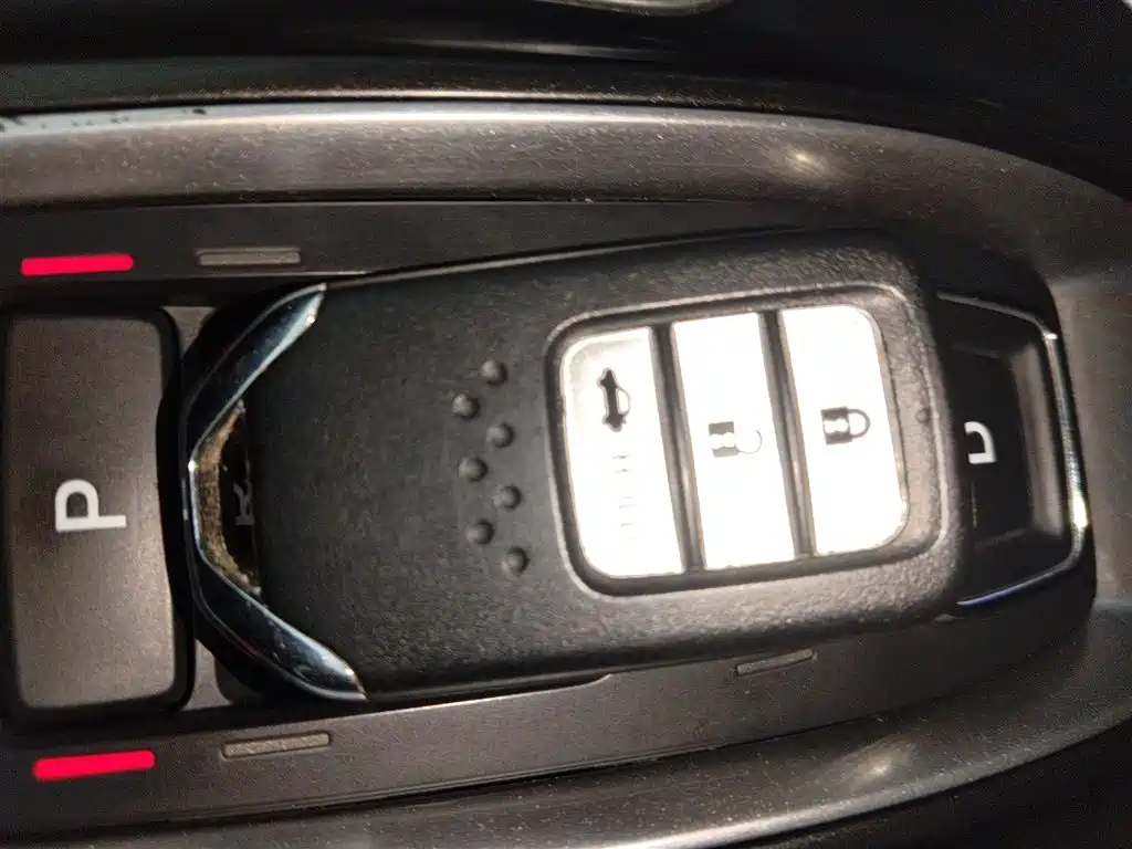 Honda Accord 2022 — фото 17